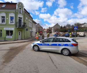 Ewakuacja mieszkańców w Barczewie. Przy ulicy Wiosennej uszkodzono gazocią