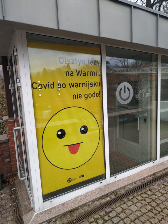 Nietypowe plakaty na ulicach Olsztyna: "Olsztyn to nie Mazury. Covid to nie Warmia" [ZDJĘCIA]