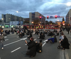 Protest kobiet w Katowicach! Karetka na sygnale jechała wprost na uczestników
