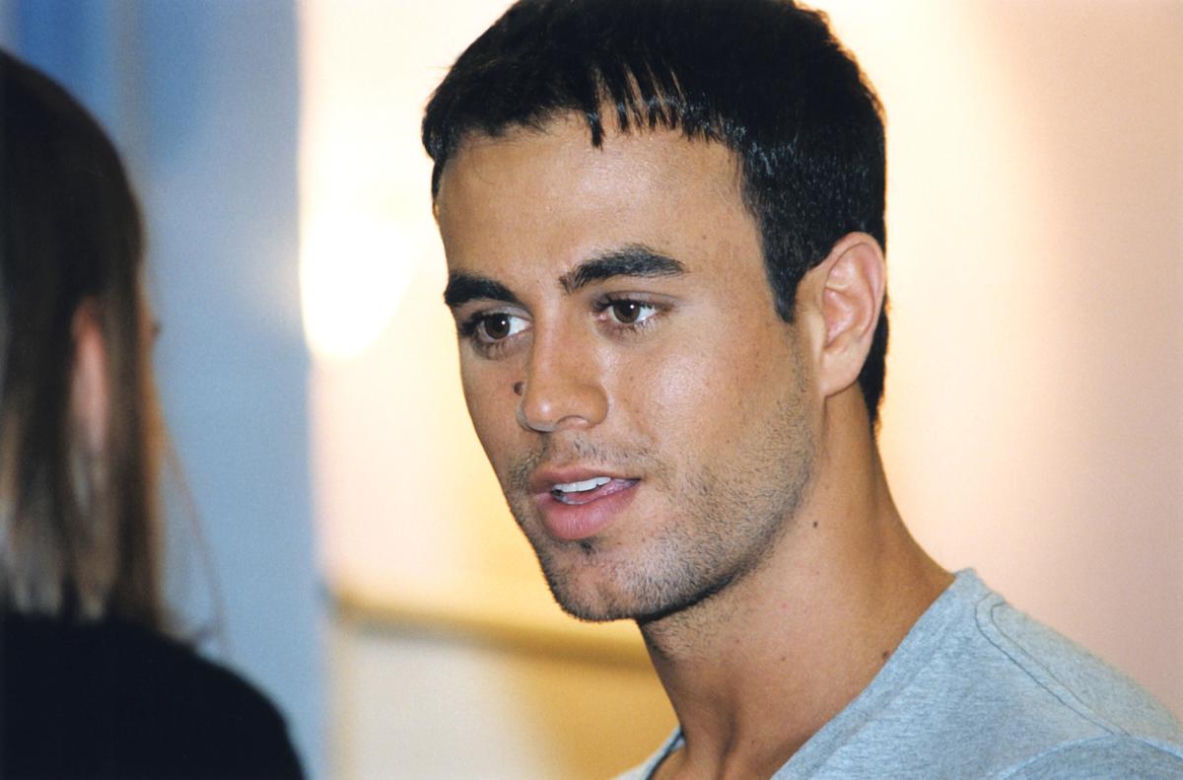 Enrique Iglesias kończy karierę! Zobacz jak się zmieniał!