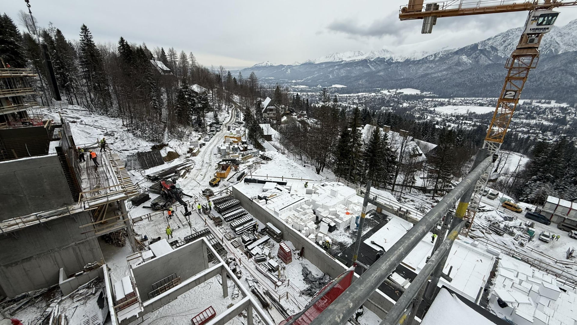 Budowa hotelu Salamandra w Kościelisku - luty 2026