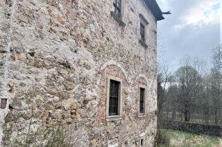 Dwór Czarne w Jeleniej Górze