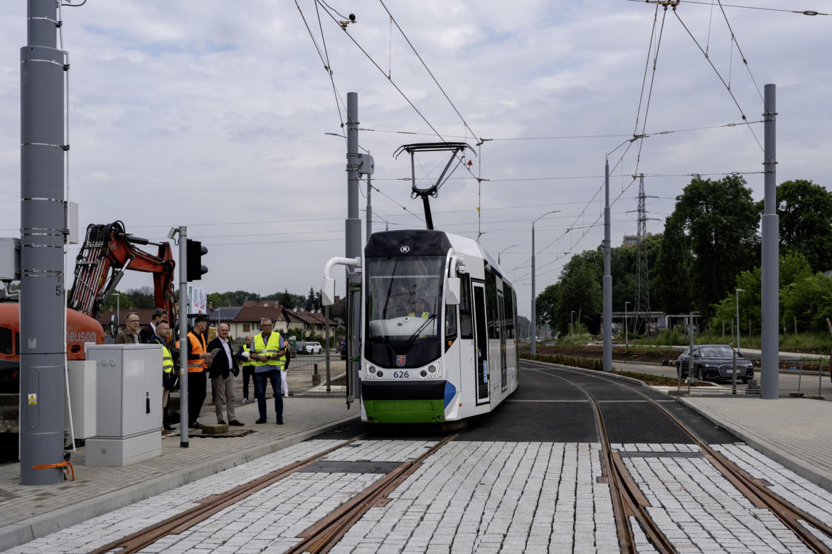 Pierwszy tramwaj na ul. Sosabowskiego