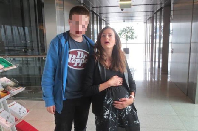 Przyjaciółki 4 sezon. Anita Sokołowska z fanem na planie serialu Przyjaciółki