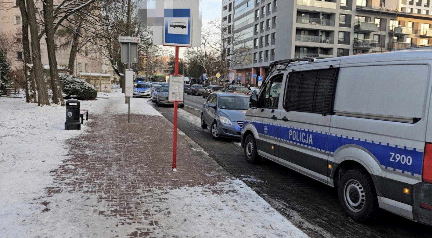 Wielka akcja antyterrorystów w Pruszkowie, padły strzały! Zatrzymano jedną osobę. W tle usiłowanie zabójstwa?