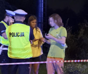 W BMW staranował przystanek. Wcześniej stracił prawo jazdy