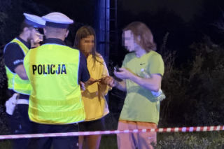 W BMW staranował przystanek. Wcześniej stracił prawo jazdy