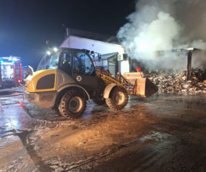 Kilkanaście godzin walki z wielkim pożarem w Rawiczu. Milionowe straty