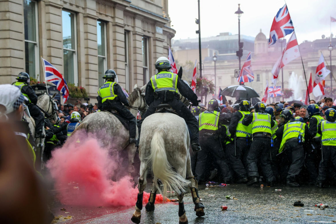 Ponad 100 tys. osób na marszu prawicy w Londynie