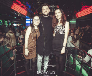 Defis w Face Club. Zdjęcia fanów z wokalistą