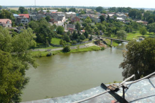 To najpiękniejsze uzdrowisko w woj. łódzkim. Turyści zachwycają się unikatowym zamkiem