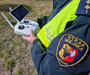 Dron nad ulicami Leszna. Kolejne kontrole kierowców 