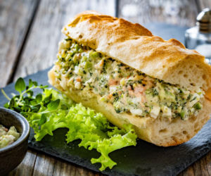 Lepsza niż z jajkiem! Ta prosta pasta z makreli i awokado to hit. Zrobisz ją w 5 minut