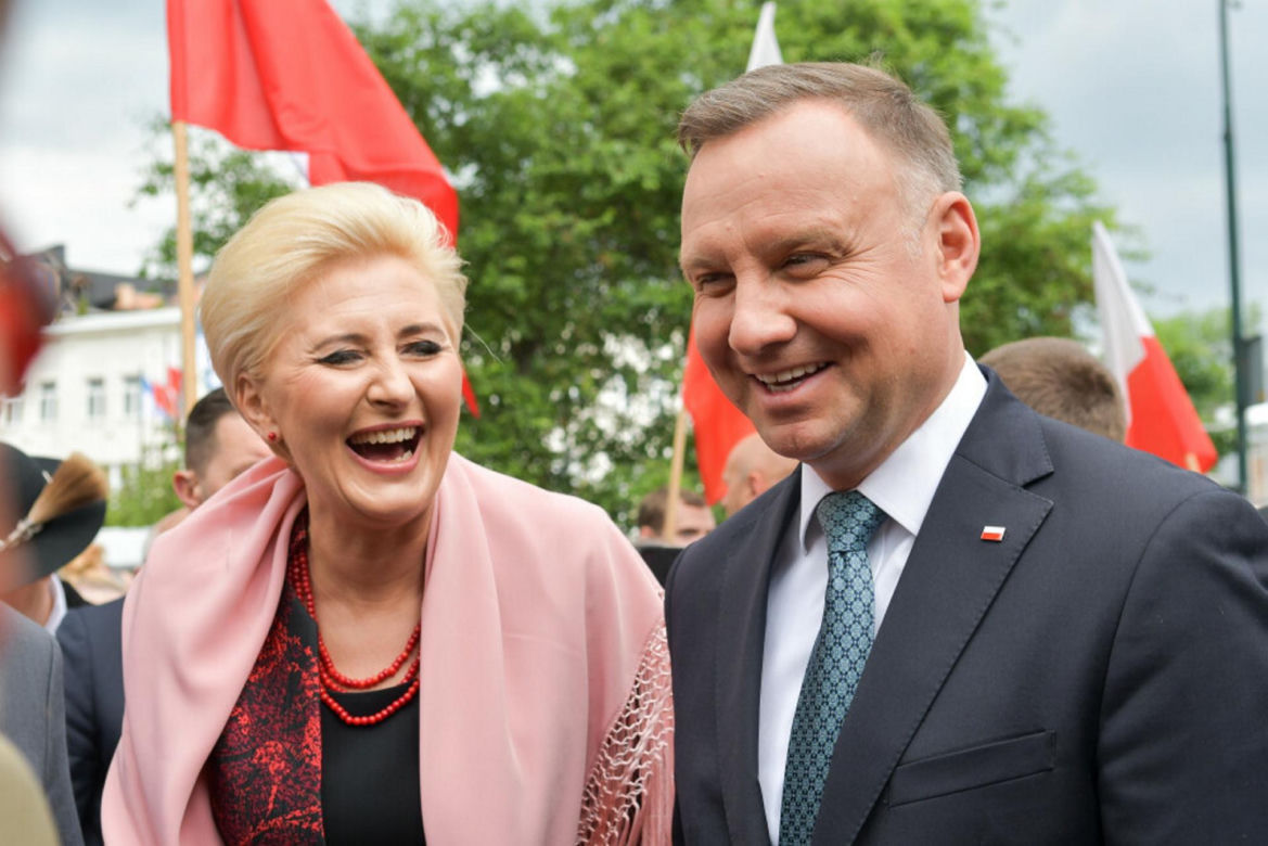 Agata Duda w wiosennych pastelach