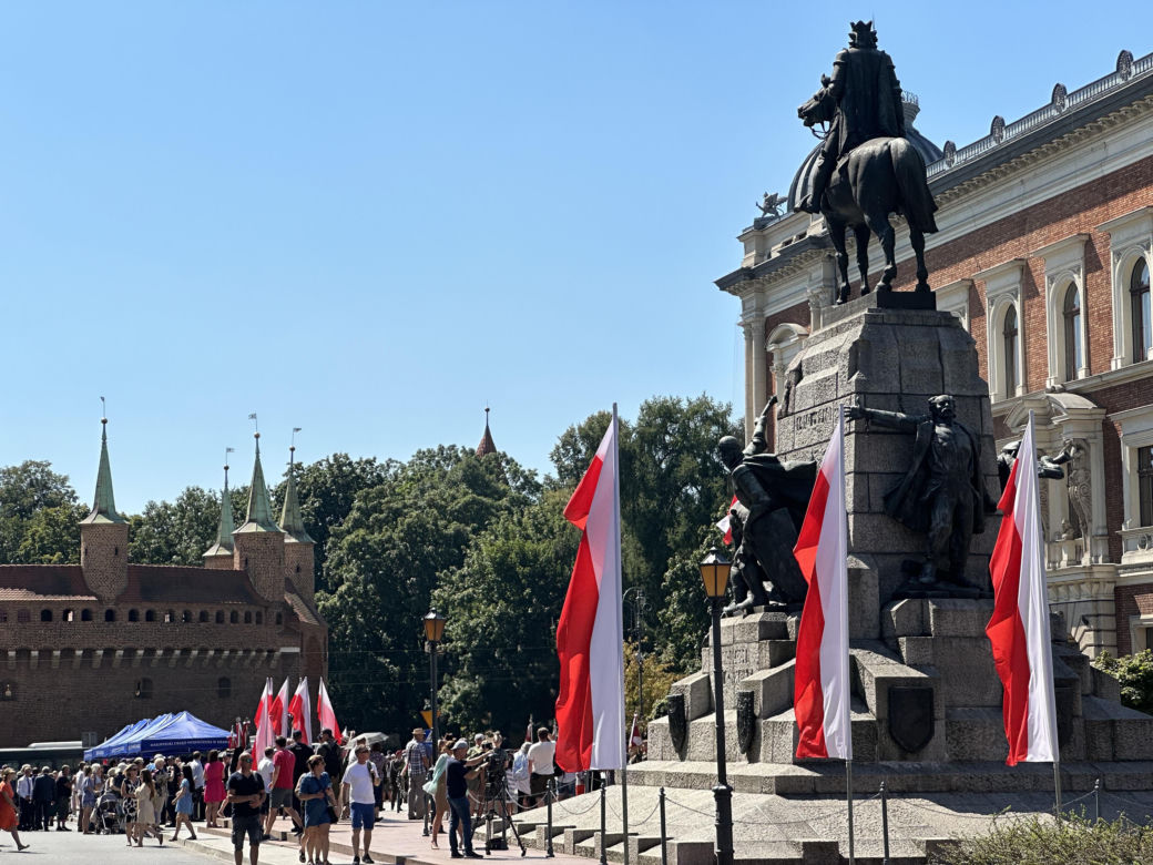 Święto Wojska Polskiego 2023 w Krakowie. Uroczystości na placu Jana Matejki
