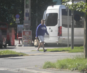 Daniel Martyniuk załatwia sprawunki w Warszawie