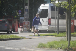 Daniel Martyniuk załatwia sprawunki w Warszawie