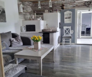 Remont drewnianej chaty w Bełdnie