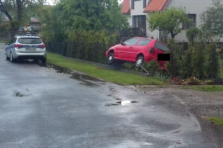 Pędził na randkę pożyczonym autem. Dla odwagi wcześniej się napił