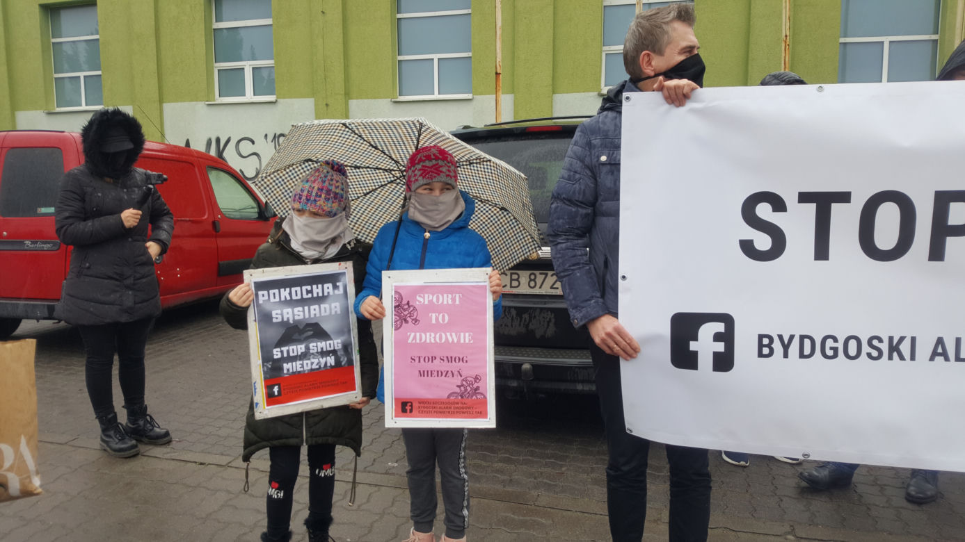 Akcja "Stop Smog" na bydgoskim Miedzyniu [ZDJĘCIA]