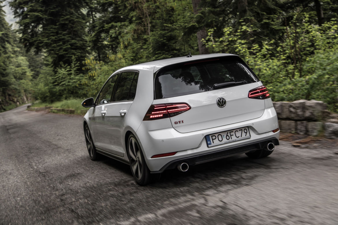 Volkswagen Golf GTI 2.0 TSI 245 KM
