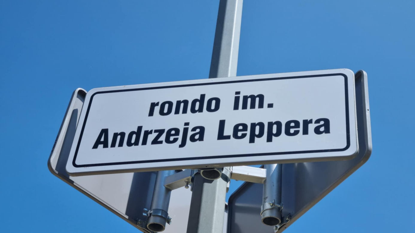 Rondo w Grzybnie otrzymało imię Andrzeja Leppera