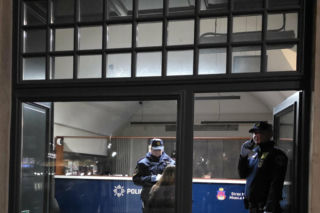 Kobieta pobita i spryskana gazem na rynku w Krakowie. Miała rozerwane ucho