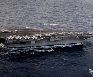 Gigantyczny koszt i polityczna presja. Marynarka Wojenna USA dokonuje przeglądu lotniskowców typu Ford