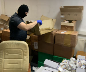 Trzech Hindusów handlowało nielegalnymi farmaceutykami!