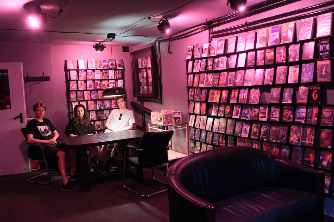 Jest także sala "Videodrome" skierowana dla smakoszy filmów wyświetlanych z VHS