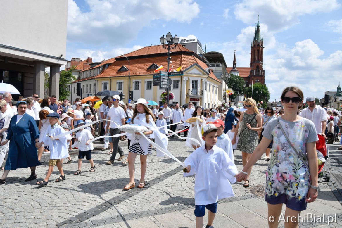 Boże Ciało 2019. Miejska procesja w Białymstoku [ZDJĘCIA]