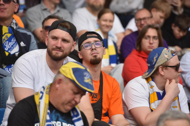 PRES Grupa Deweloperska Toruń - Gezet Stal Gorzów: Zdjęcia kibiców z meczu 7. kolejki PGE Ekstraligi na Motoarenie