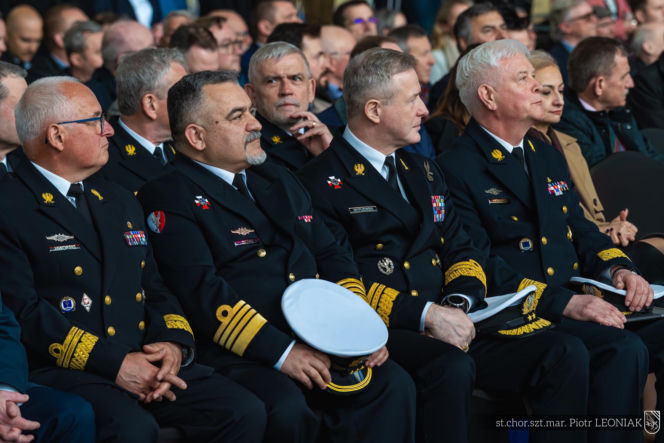 uroczyste palenie blach pod budowę trzeciej fregaty wielozadaniowej typu Miecznik