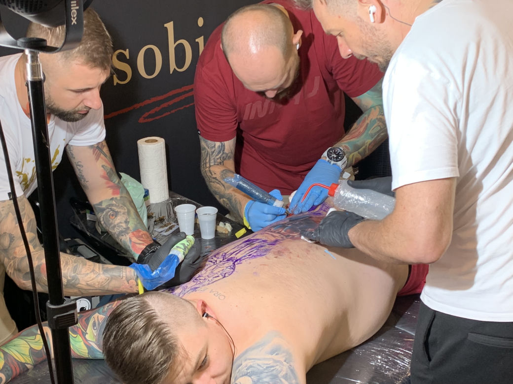 Tattoo Konwent Katowice 2022. Tatuatorzy tworzą piękne tatuaże