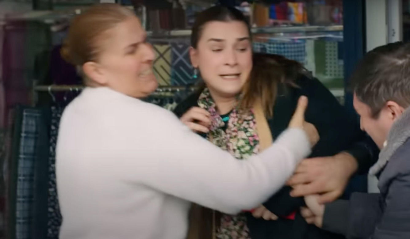 Ege oświadczy się Melis i pomoże Bulentowi, który wda się w bójkę.