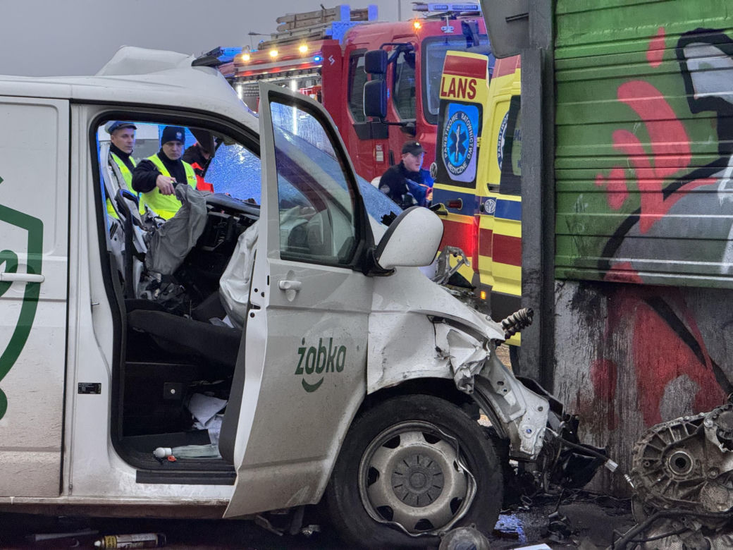  Warszawa. Wypadek na ul. Marsa. Zderzenie sześciu pojazdów [ZDJĘCIA]