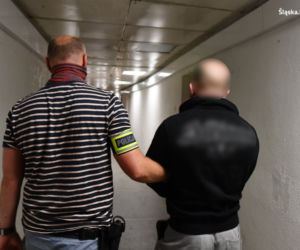HORROR w Katowicach! Zmuszali nastolatkę do prostytucji. Potem ją sprzedali