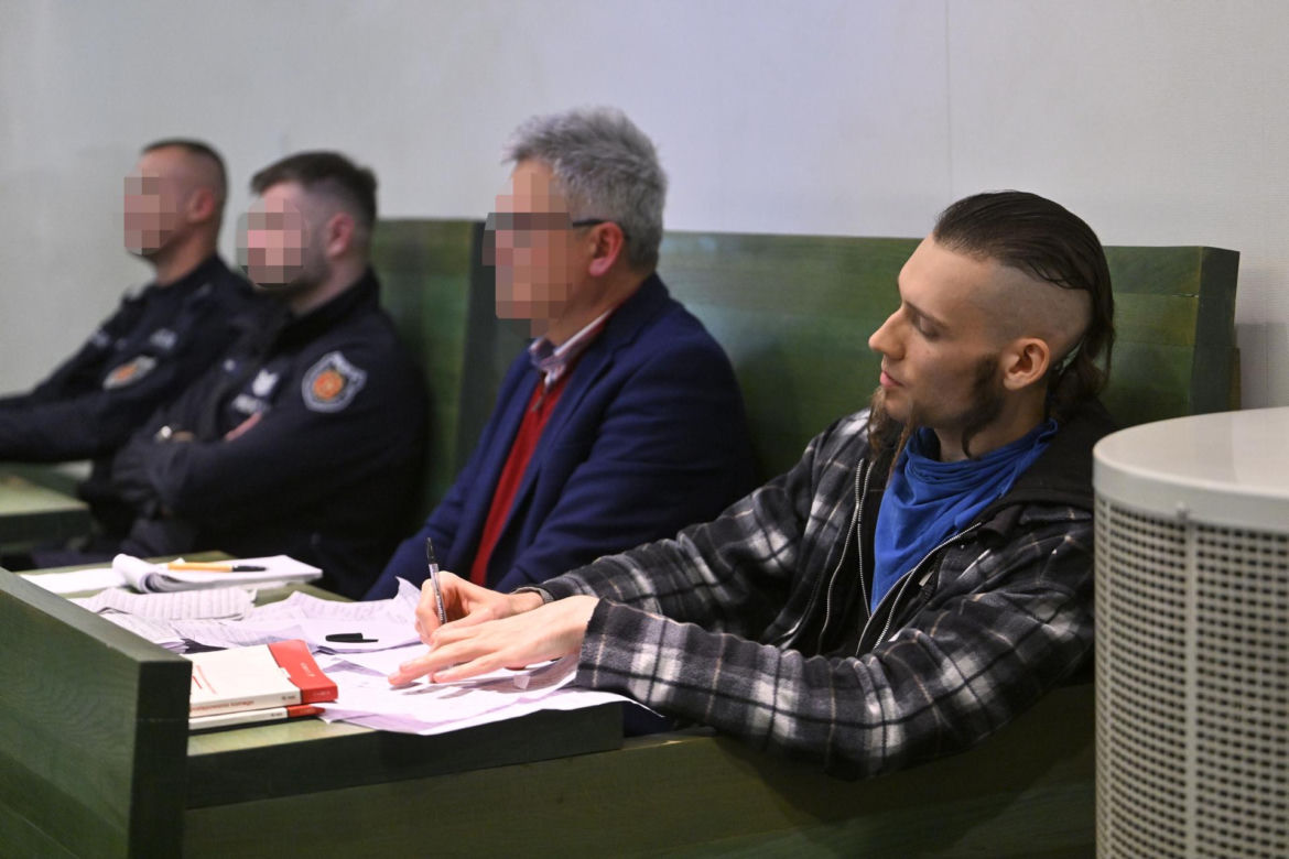 Skazany za zabójstwo matki znów walczy o wolność. Jeden z jego wniosków ma 72 strony