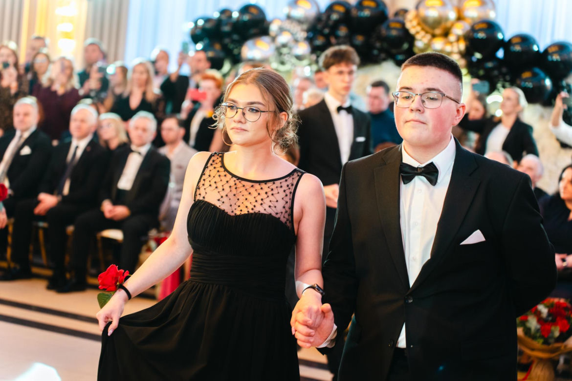 Studniówka 2026 młodzieży z IV LO im. Hetmana Stanisława Żółkiewskiego w Siedlcach