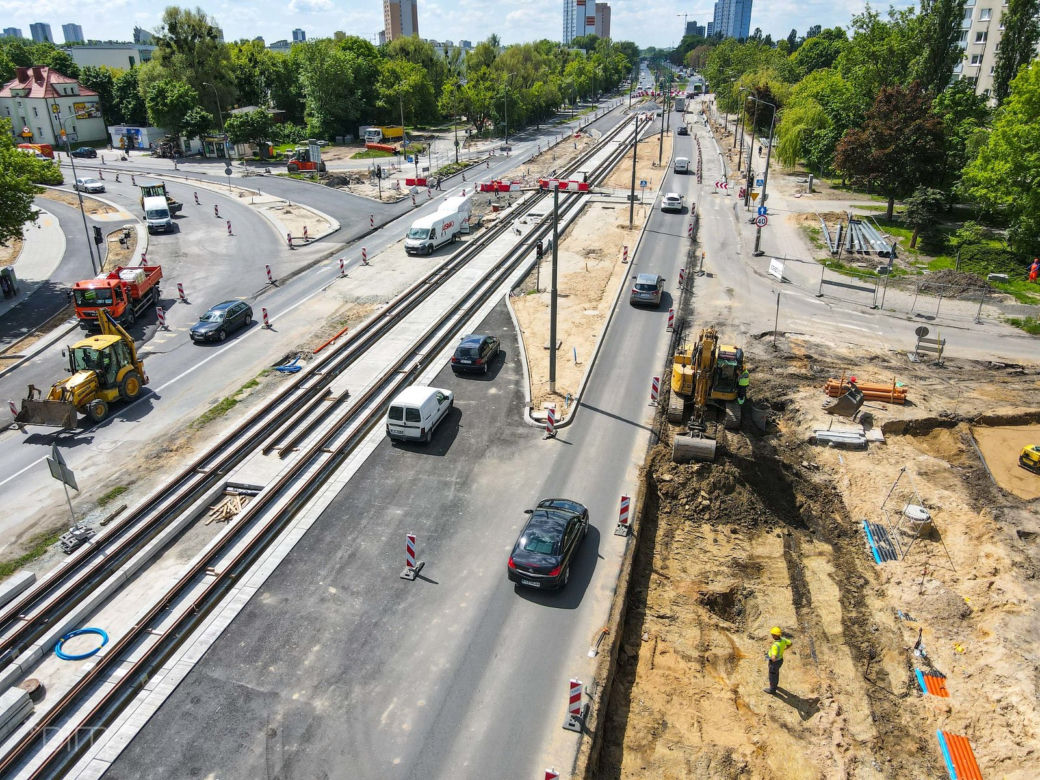 Jak przebiegają pracę na rondzie Rataje - czerwiec 2021