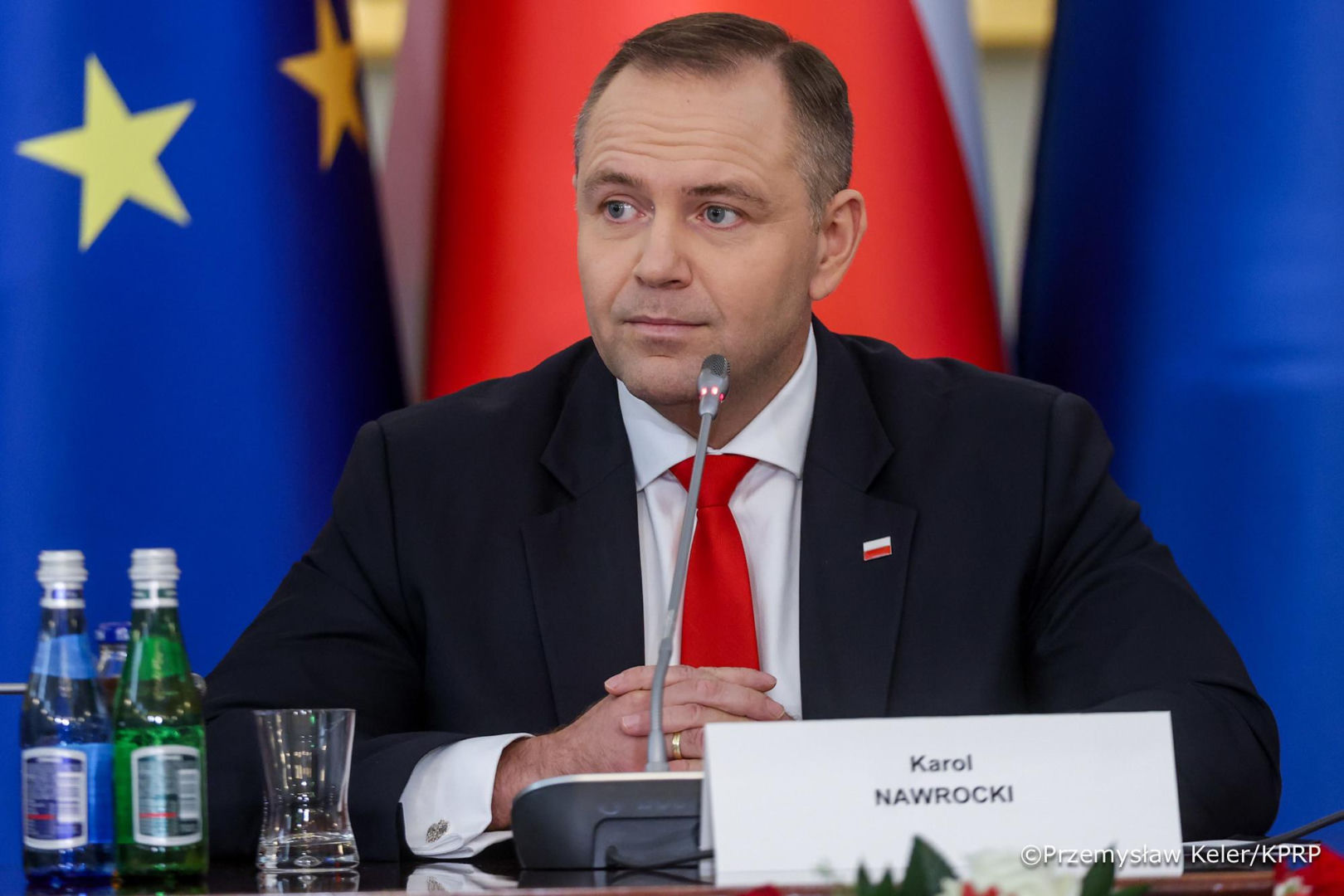 Zawrzało po decyzji prezydenta ws. SAFE. Gawkowski wprost: "Strzał w plecy dla polsk…