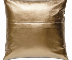 Poduszka w kolorze metalicznej miedzi