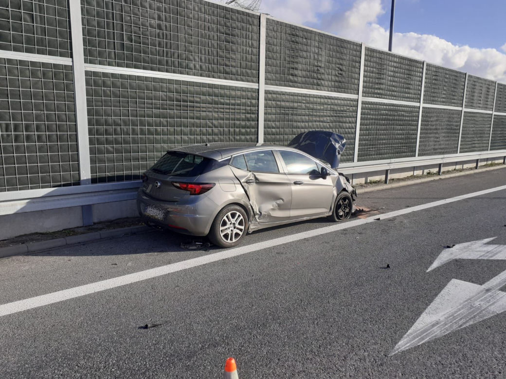 Wojnicz. WYPADEK na DW 975! Nastolatka trafiła do szpitala