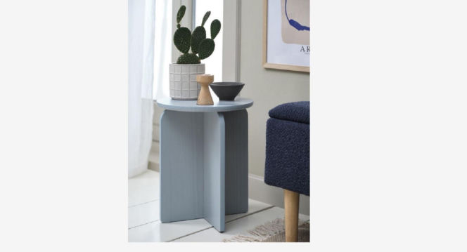 Ten designerski stolik z JYSK zmieści się na każdym balkonie. Teraz kupisz go 15% taniej