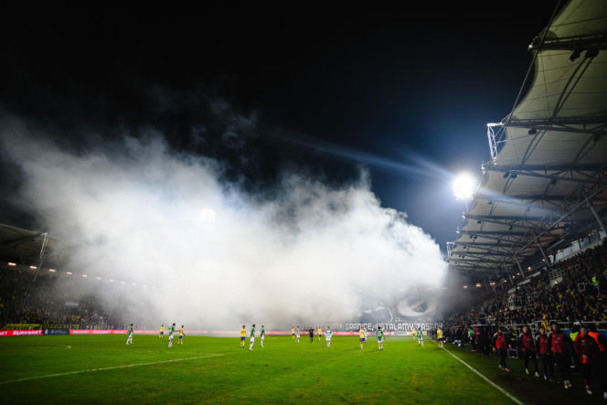 Arka Gdynia - Lechia Gdańsk: Zdjęcia kibiców z derbów Trójmiasta w ramach 23. kolejki PKO BP Ekstraklasy