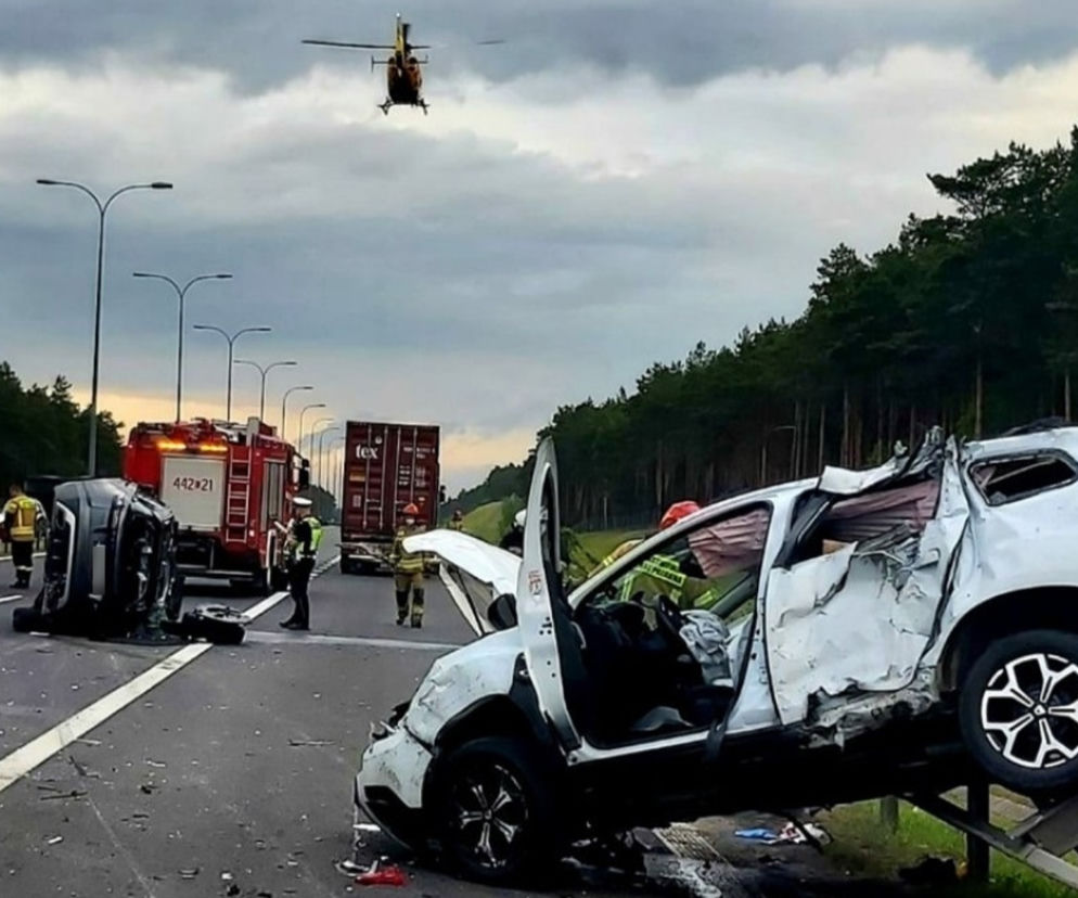 Koszmarny wypadek na A1. Sześć osób trafiło do szpitala