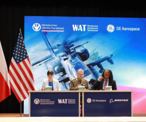 Umowa WAT z Boeing ws. Apache. Nowe centrum szkoleniowe i laboratorium w WAT