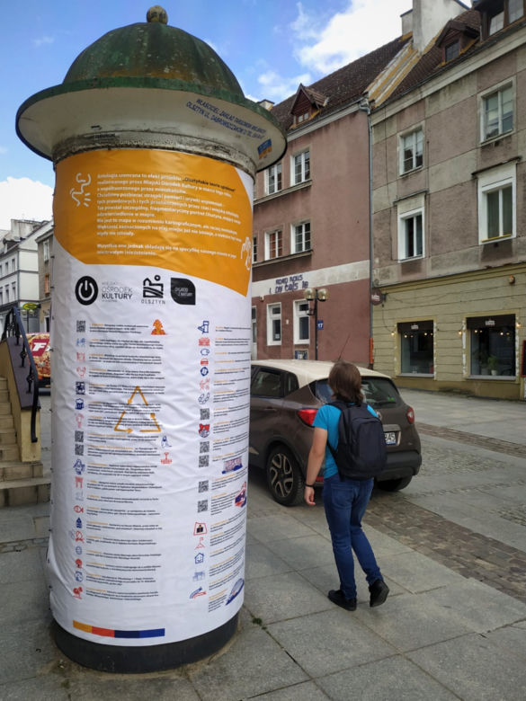 Powstała nietypowa mapa Olsztyna. Plakaty rozwieszono na miejskich słupach [ZDJĘCIA]