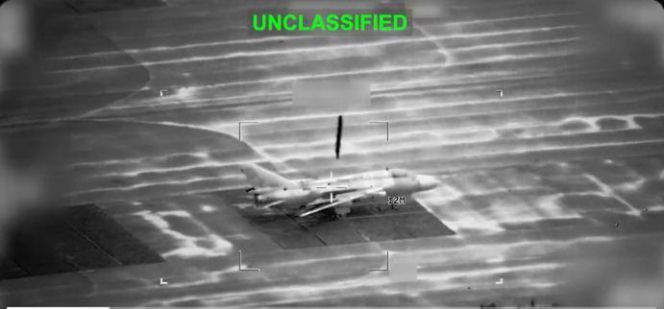 USA niszczy irańskie lotnictwo. Su-22 i F-4 Phantom w ogniu