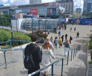 Chodnik łączący Dworzec Centralny i metro Centrum w Warszawie